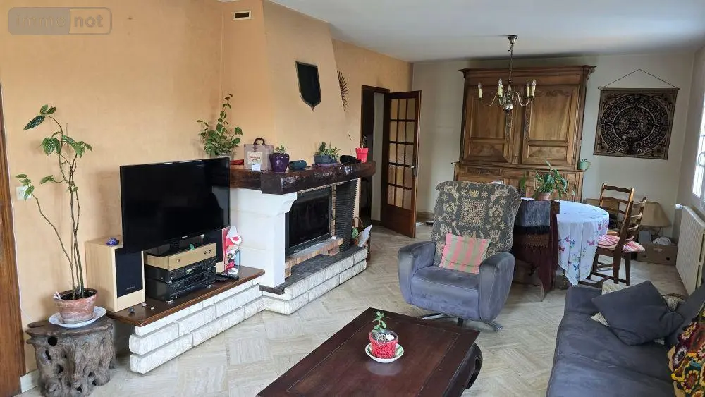 Maison a vendre Lezay 79120 Deux-Sèvres 79 162 m2 7 pièces 126700 euros 13547 006