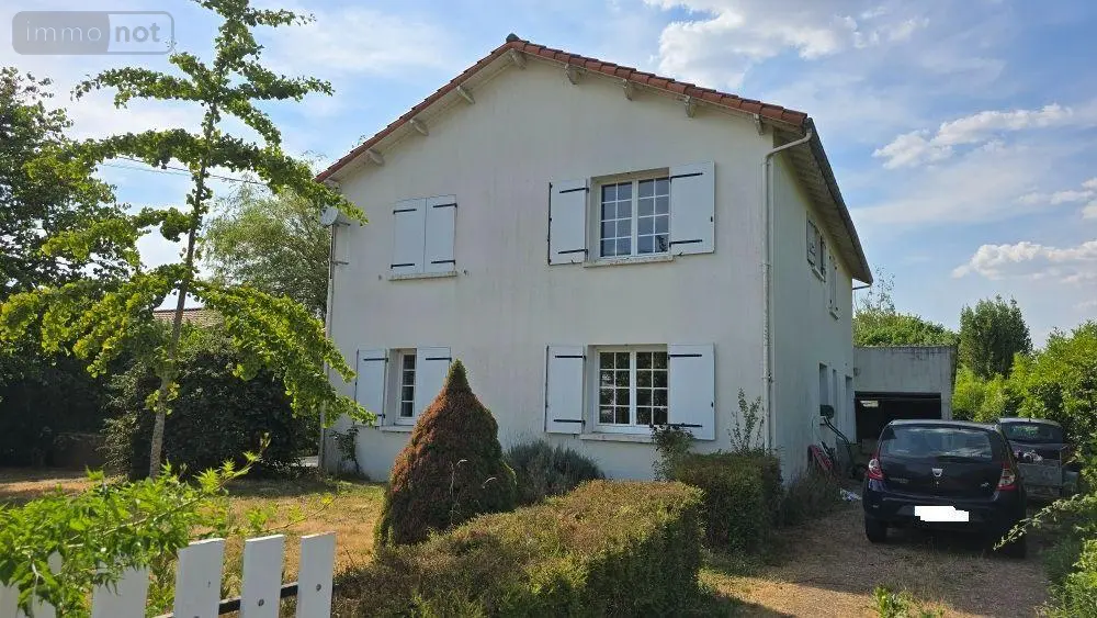 Maison a vendre Lezay 79120 Deux-Sèvres 79 162 m2 7 pièces 126700 euros 13547 018