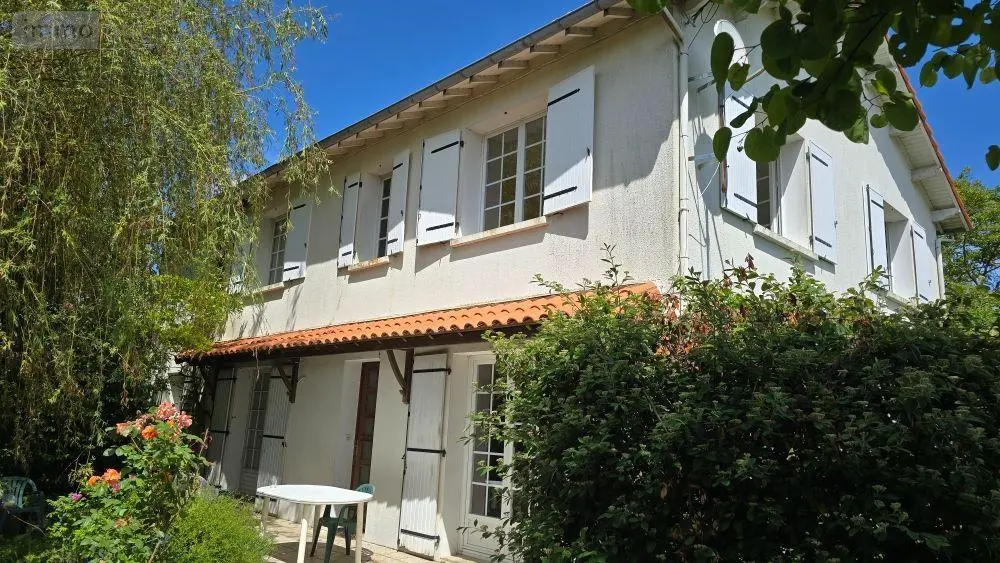 Maison a vendre Lezay 79120 Deux-Sèvres 79 162 m2 7 pièces 126700 euros 13547 001