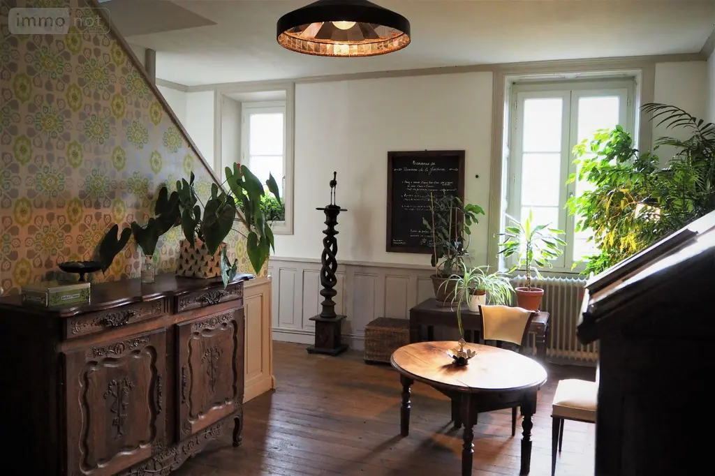 Propriete a vendre Saint-Cirgues-de-Jordanne 15590 Cantal 15 504 m2 18 pièces 676000 euros 15061-83 011