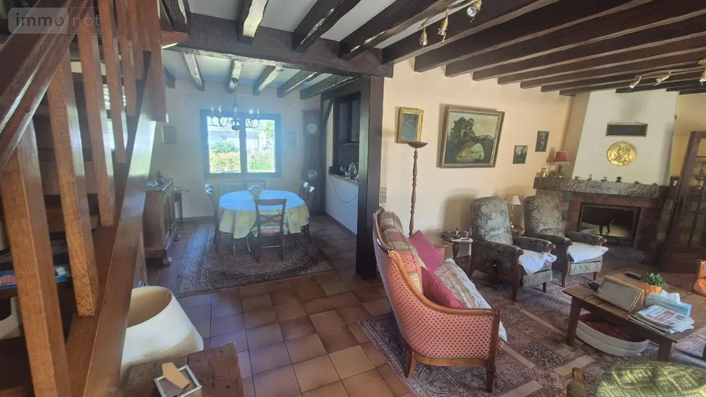 Maison a vendre Neuvy-Saint-Sépulchre 36230 Indre 36 210 m2 8 pièces 249600 euros CG/451 037
