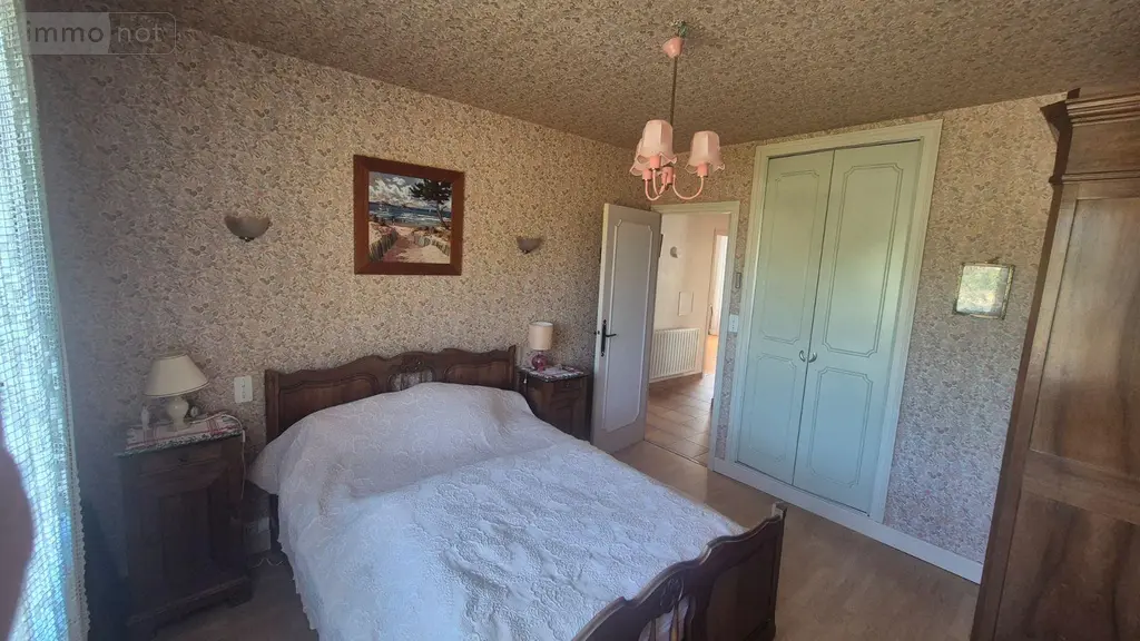 Maison a vendre Neuvy-Saint-Sépulchre 36230 Indre 36 210 m2 8 pièces 249600 euros CG/451 057