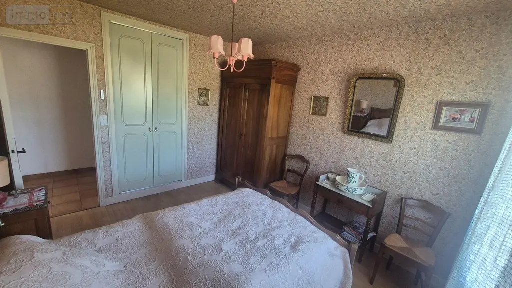 Maison a vendre Neuvy-Saint-Sépulchre 36230 Indre 36 210 m2 8 pièces 249600 euros CG/451 058