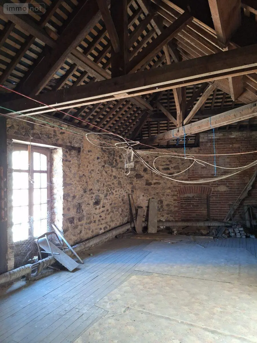 Immeuble de rapport a vendre Chailland 53420 Mayenne 53 350 m2 136500 euros 53077-39 013