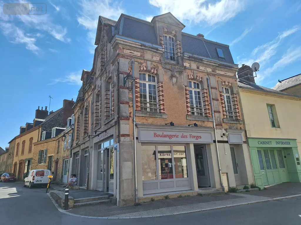 Immeuble de rapport a vendre Chailland 53420 Mayenne 53 350 m2 136500 euros 53077-39 001