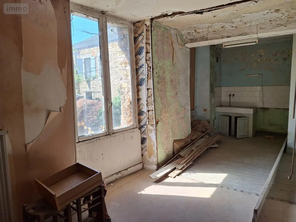 Immeuble de rapport a vendre Chailland 53420 Mayenne 53 350 m2 136500 euros 53077-39 009