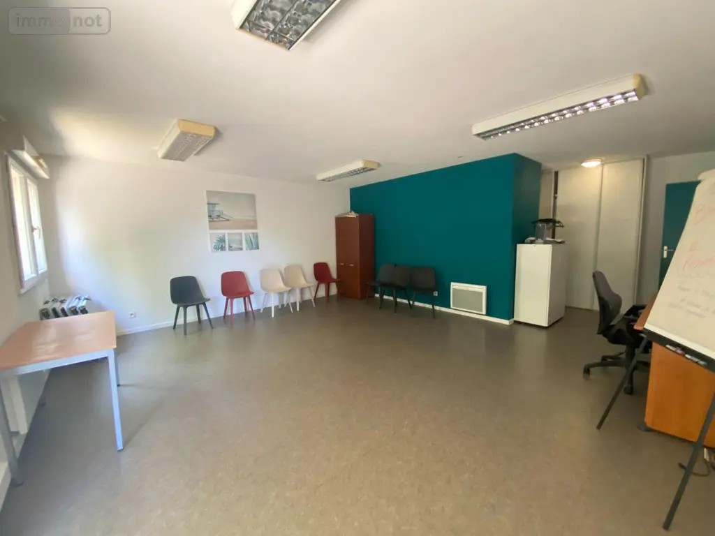 Fonds et murs commerciaux a vendre Mérignac 33700 Gironde 33 106 m2 5 pièces 281400 euros 11638/340 009