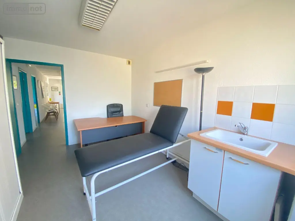 Fonds et murs commerciaux a vendre Mérignac 33700 Gironde 33 106 m2 5 pièces 281400 euros 11638/340 008