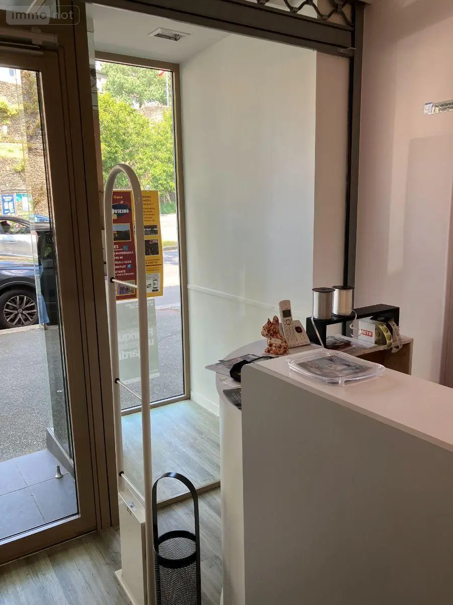 Location fonds et murs commerciaux Saint-Lô 50000 Manche 50 718 euros FMCO1275 005
