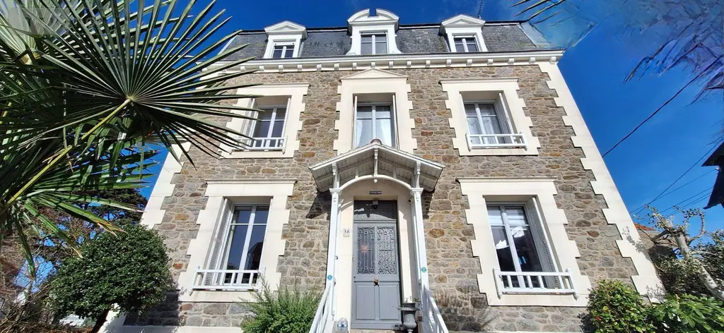 Maison a vendre Dinard 35800 Ille-et-Vilaine 35 222 m2 14 pièces 1452550 euros 137/4118 001