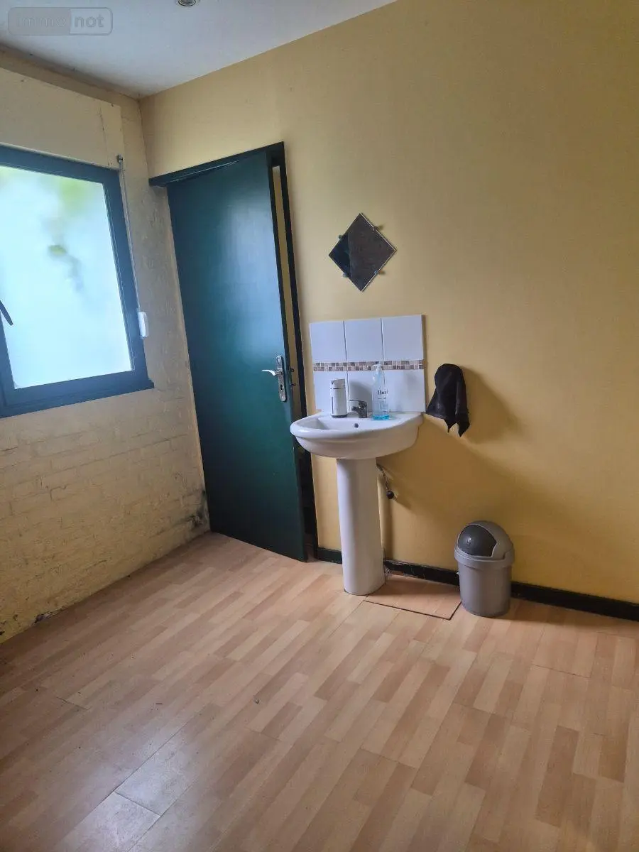 Location fonds et murs commerciaux Bailleul 59270 Nord 59 65 m2 1060 euros FLOCB288 006