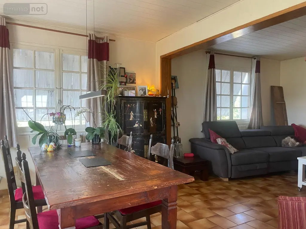 Maison a vendre Saint-Aubin-du-Désert 53700 Mayenne 53 137 m2 5 pièces 161392 euros 12703/3764 006