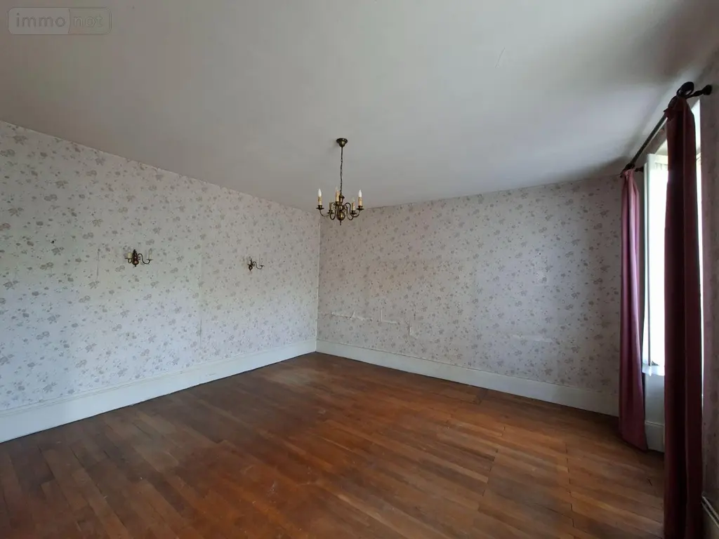 Maison a vendre Saint-Amand-Montrond 18200 Cher 18 120 m2 116550 euros 260123 005