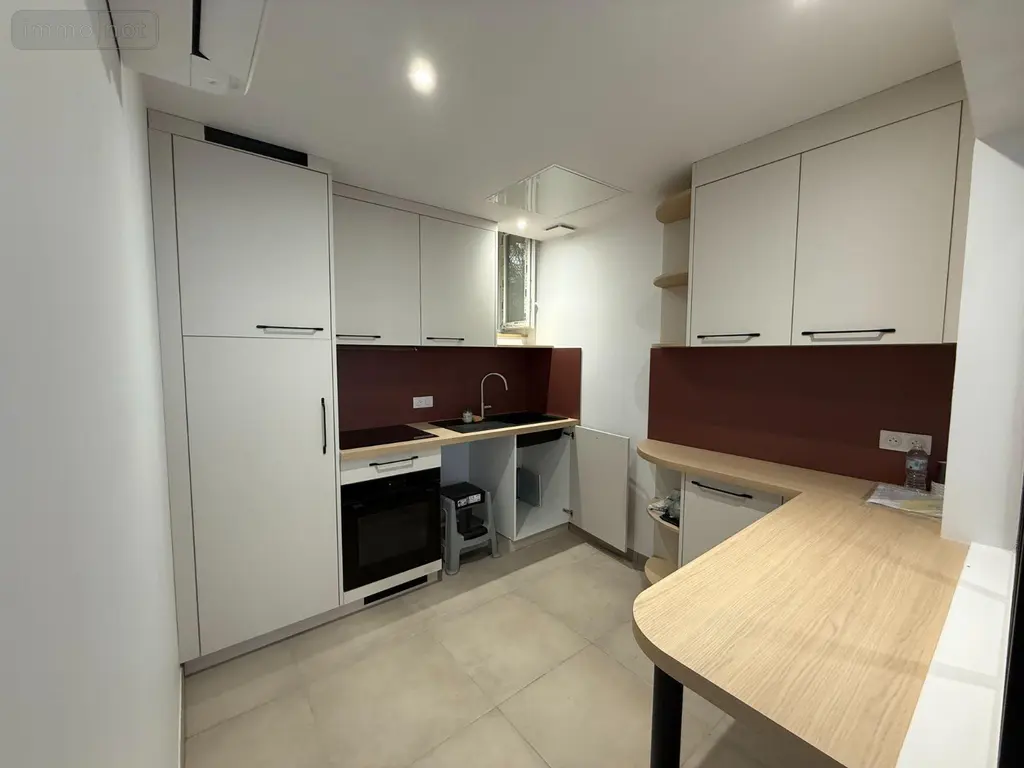 Immeuble de rapport a vendre Limogne-en-Quercy 46260 Lot 46 120 m2 2 pièces 157800 euros LI/662 001