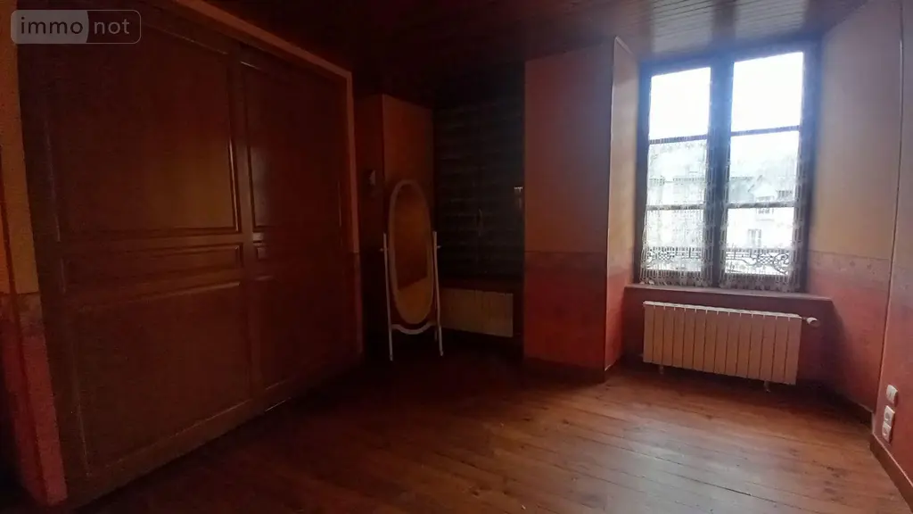 Maison a vendre Murat 15300 Cantal 15 200 m2 260000 euros FG/2572 006