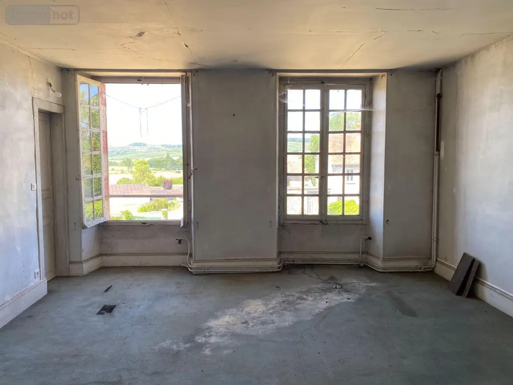 Propriete a vendre Mareuil-le-Port 51700 Marne 51 330 m2 241500 euros 51029-514 004