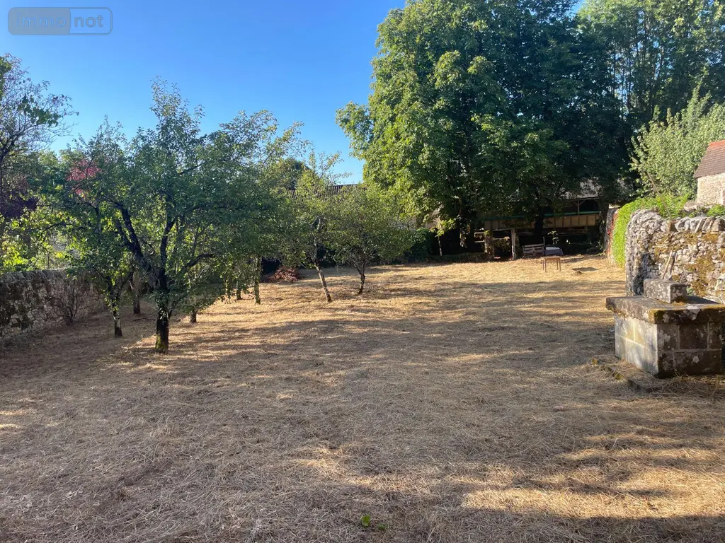 Propriete a vendre Assier 46320 Lot 46 330 m2 13 pièces 158000 euros 46030/PROP/585 013