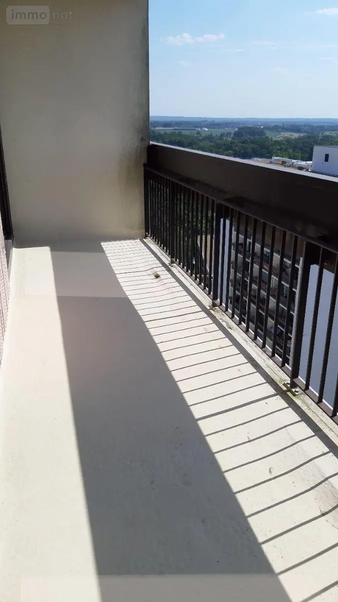 Appartement a vendre Rennes 35000 Ille-et-Vilaine 35 69 m2 3 pièces 166300 euros 010/2272 C 003