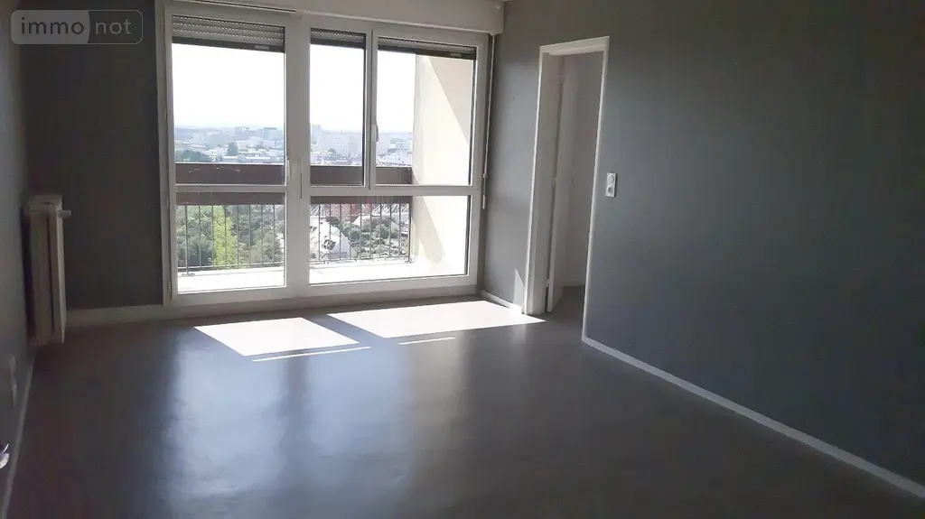 Appartement a vendre Rennes 35000 Ille-et-Vilaine 35 69 m2 3 pièces 166300 euros 010/2272 C 002