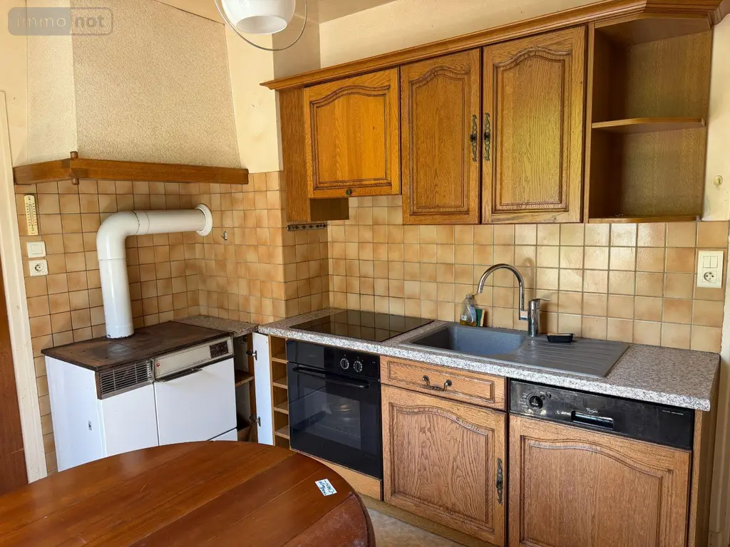 Maison a vendre Saint-Martin-Valmeroux 15140 Cantal 15 213 m2 8 pièces 139920 euros 15060/1285 007