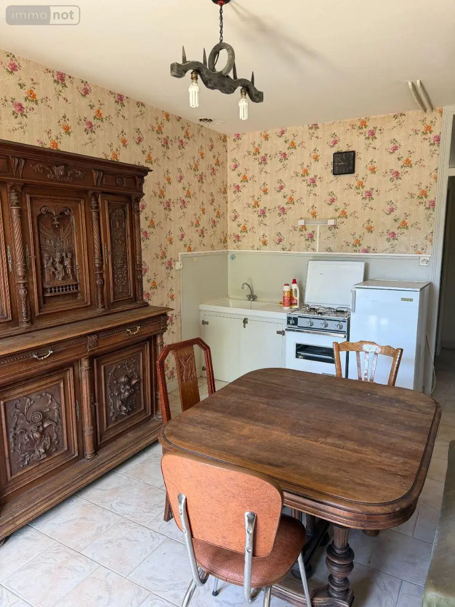 Maison a vendre Saint-Martin-Valmeroux 15140 Cantal 15 213 m2 8 pièces 139920 euros 15060/1285 013