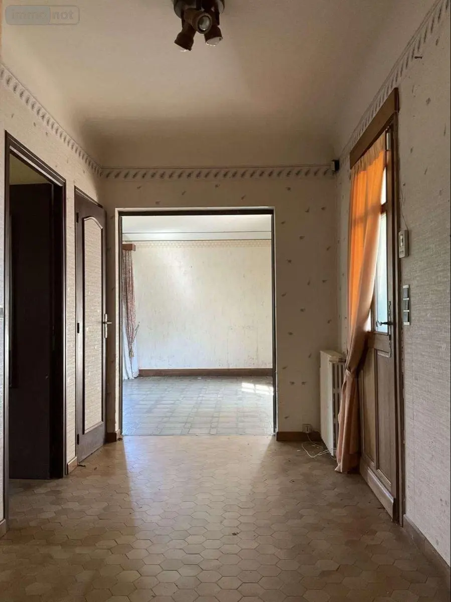 Maison a vendre Gourdon 46300 Lot 46 180 m2 7 pièces 198600 euros 46041/460 012