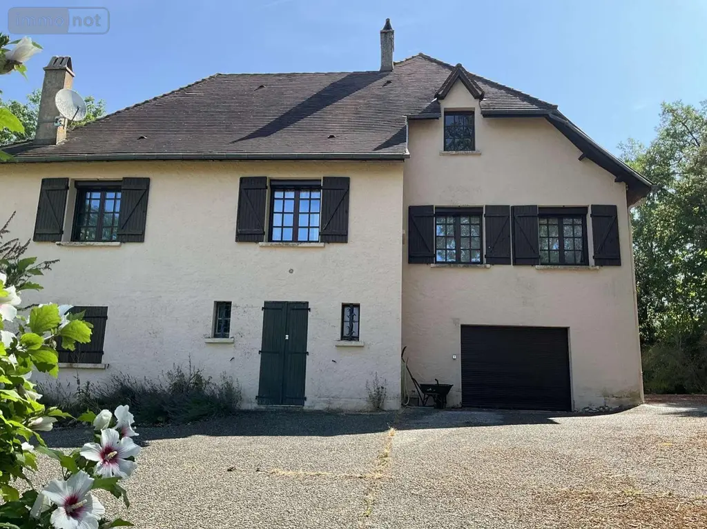 Maison a vendre Gourdon 46300 Lot 46 180 m2 7 pièces 198600 euros 46041/460 025