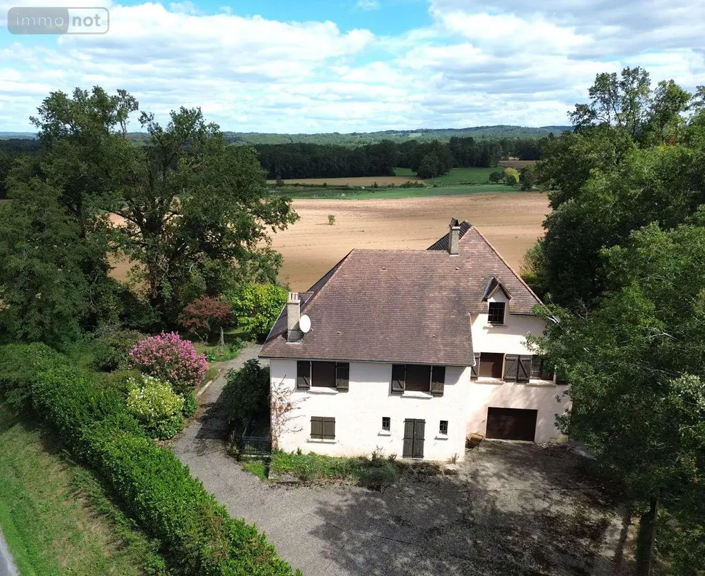 Maison a vendre Gourdon 46300 Lot 46 180 m2 7 pièces 198600 euros 46041/460 002