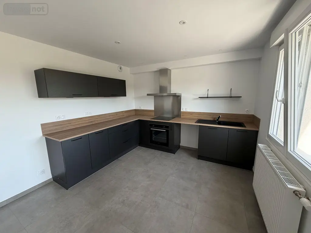 Location maison Maen Roch 35460 Ille-et-Vilaine 35 105 m2 1075 euros 155/184 005