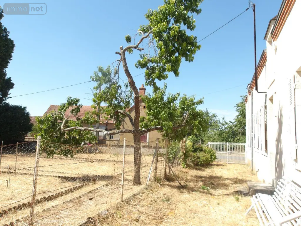 Propriete a vendre Châteaumeillant 18370 Cher 18 98 m2 5 pièces 119392 euros 23010-113828 003