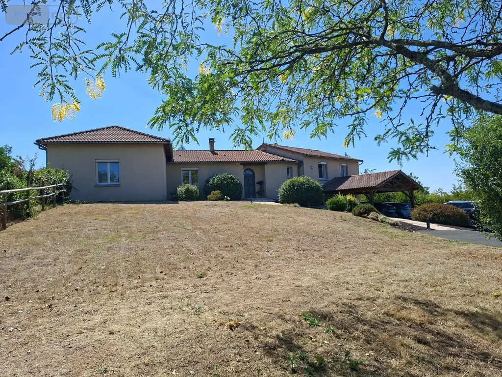 Maison a vendre Bressuire 79300 Deux-Sèvres 79 134 m2 6 pièces 287375 euros AGM 100** 002