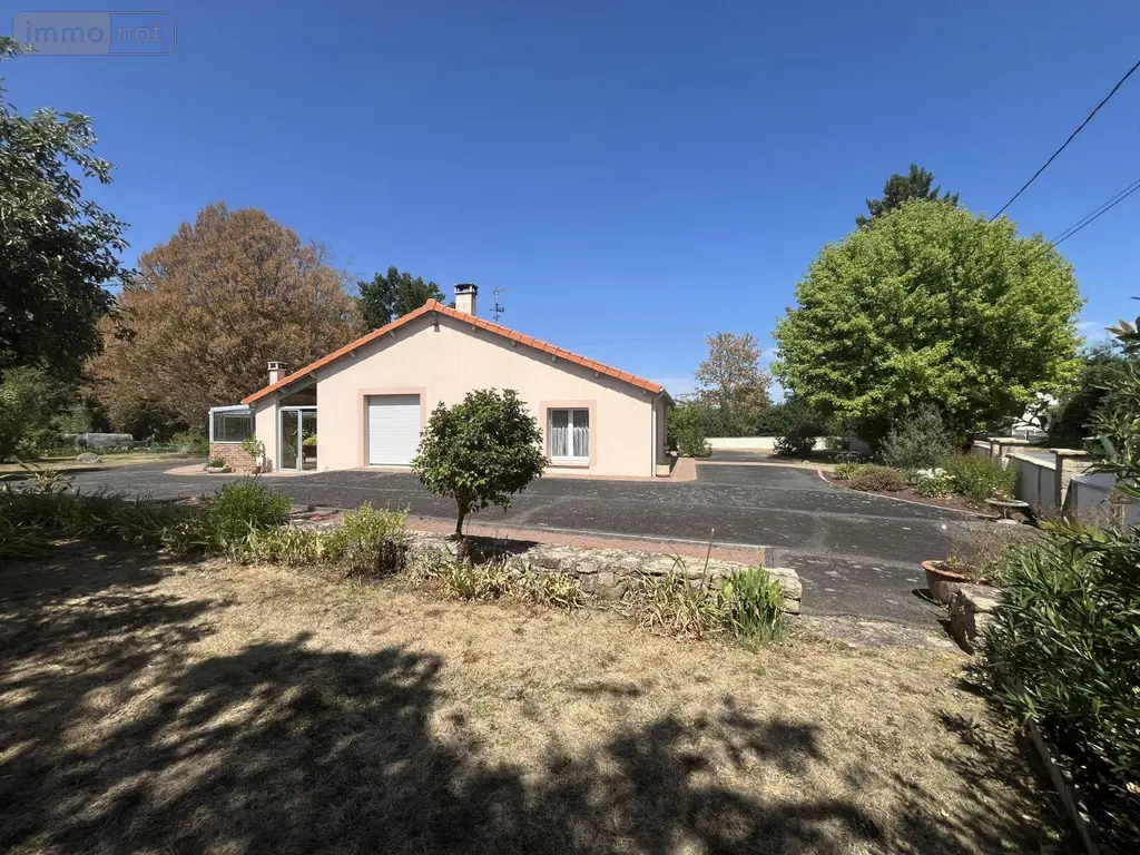Maison a vendre Argentonnay 79150 Deux-Sèvres 79 170 m2 5 pièces 225750 euros AGM 101** 004