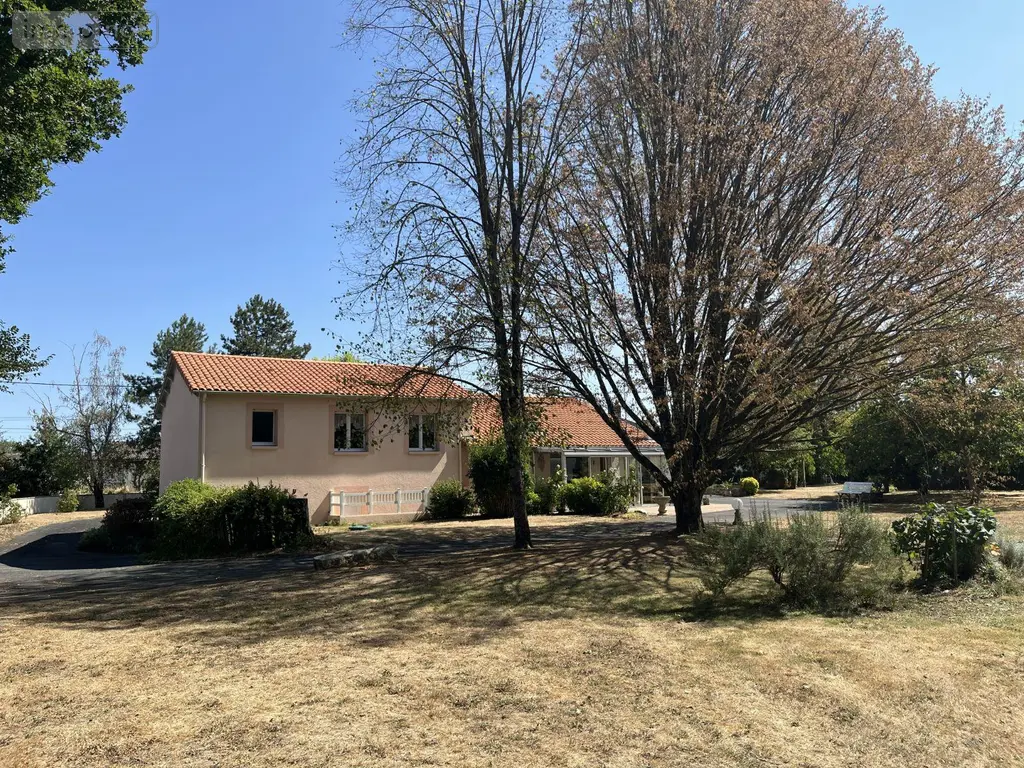 Maison a vendre Argentonnay 79150 Deux-Sèvres 79 170 m2 5 pièces 225750 euros AGM 101** 001