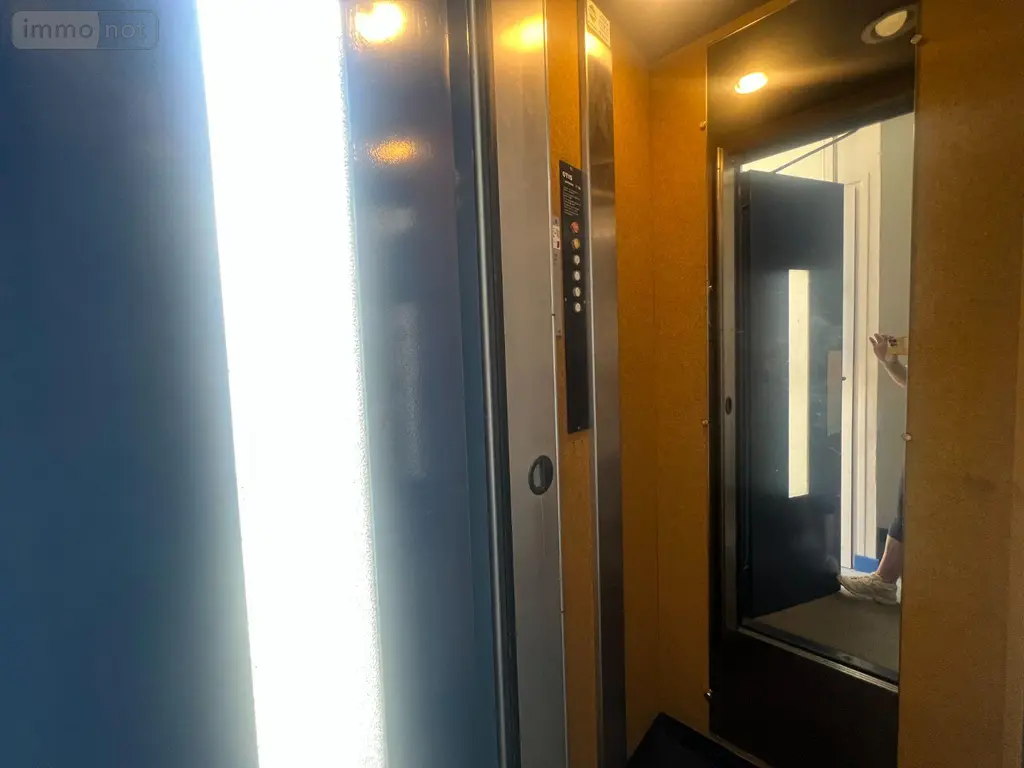 Appartement a vendre Paris 15e Arrondissement 75015 Paris 75 37 m2 2 pièces 324000 euros 66018/312 007