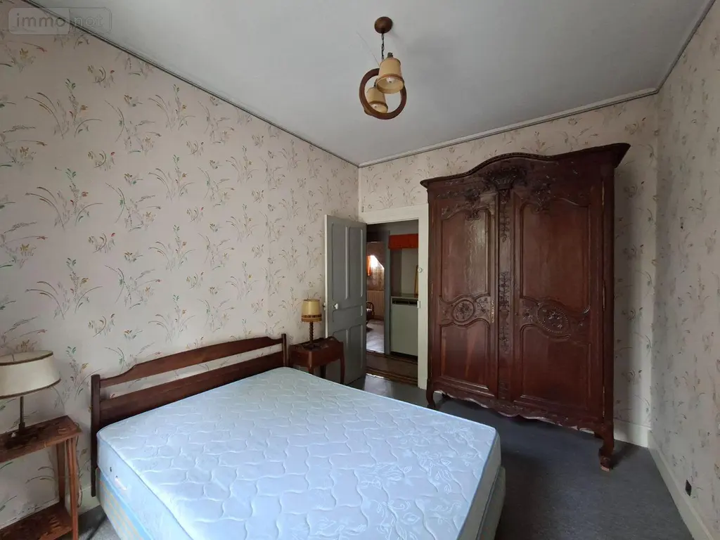 Maison a vendre Saint-Amand-Montrond 18200 Cher 18 98 m2 3 pièces 38000 euros 260125 009