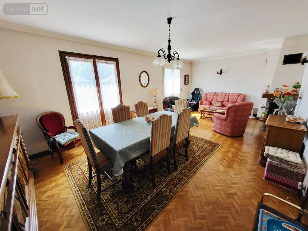 Maison a vendre Ussel 19200 Corrèze 19 165 m2 7 pièces 182800 euros UM 1320 002