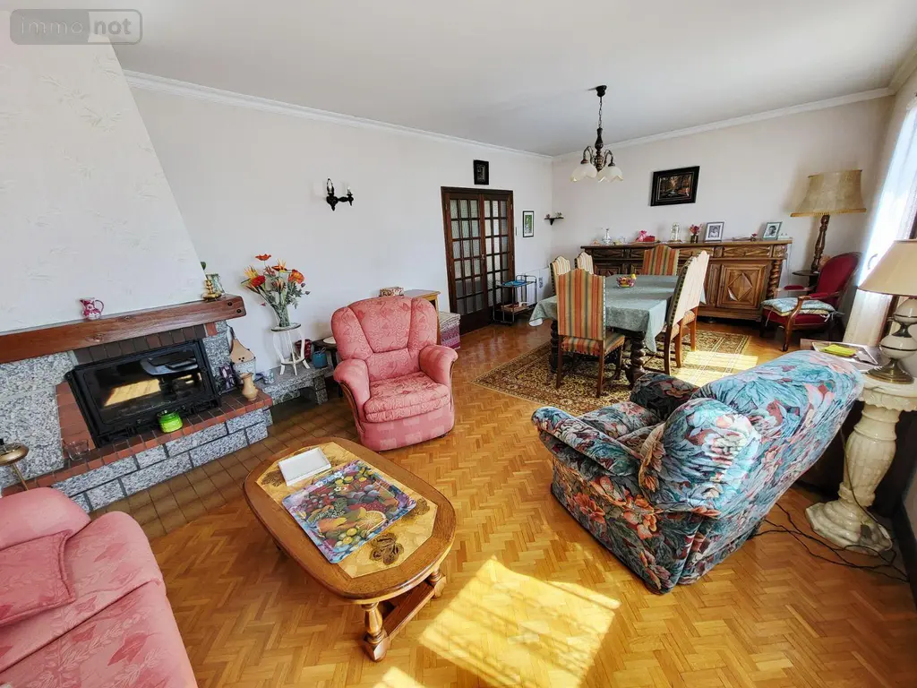 Maison a vendre Ussel 19200 Corrèze 19 165 m2 7 pièces 182800 euros UM 1320 003