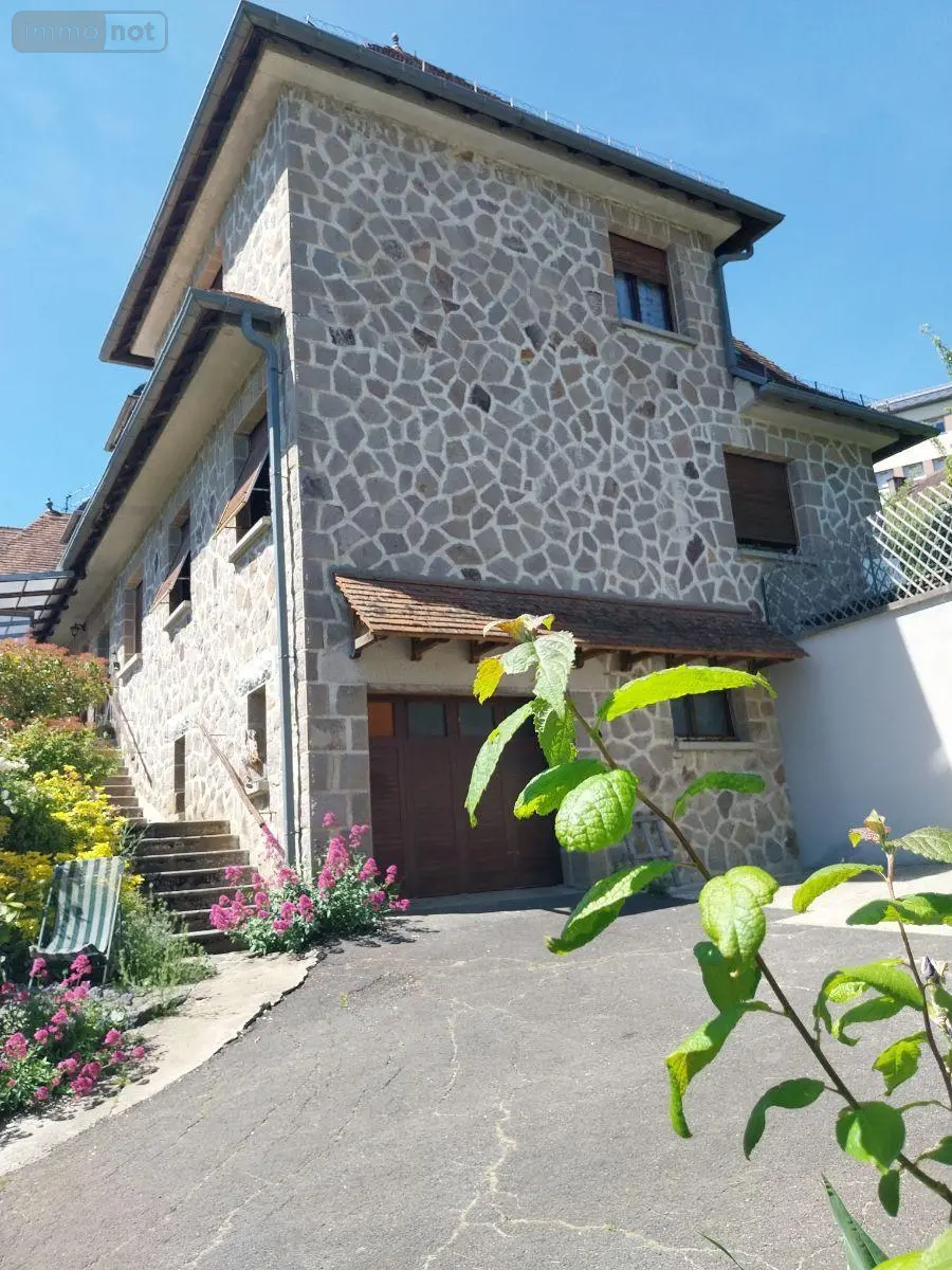 Maison a vendre Aurillac 15000 Cantal 15 254 m2 8 pièces 330000 euros 15061-87 004