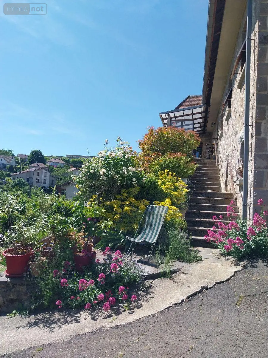 Maison a vendre Aurillac 15000 Cantal 15 254 m2 8 pièces 330000 euros 15061-87 006
