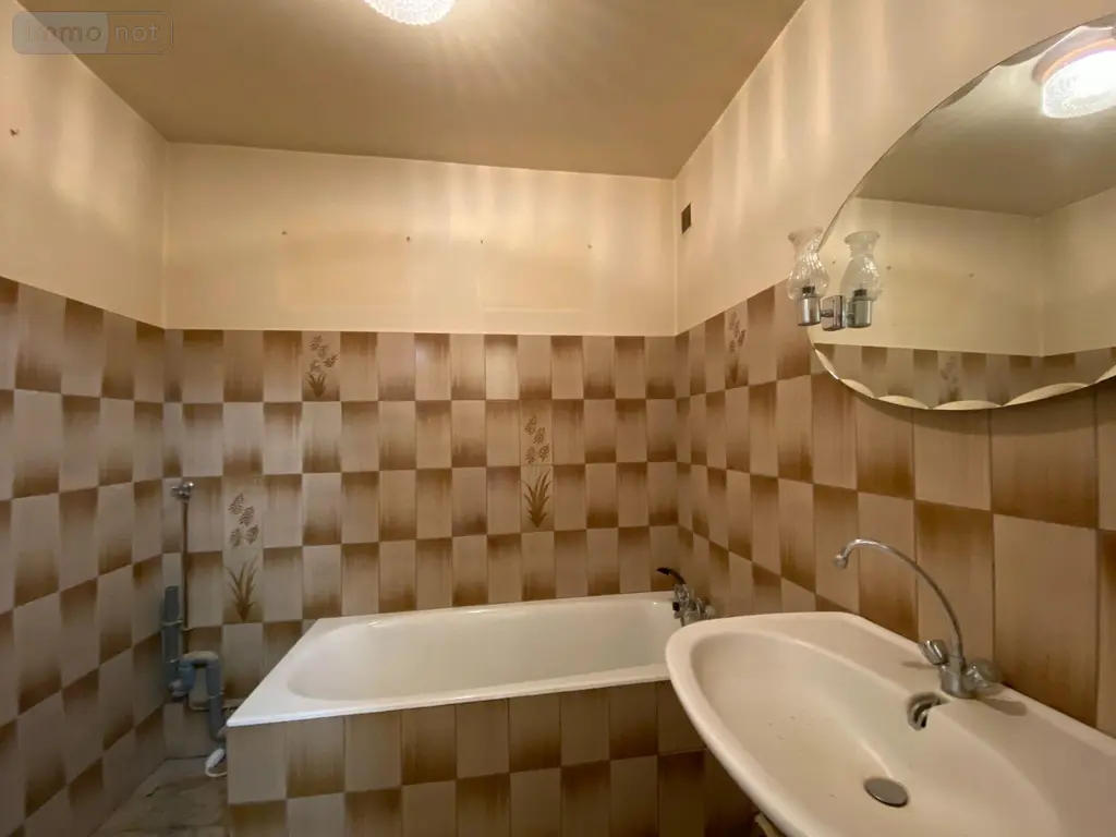 Appartement a vendre Aurillac 15000 Cantal 15 77 m2 5 pièces 116600 euros 15061-88 007