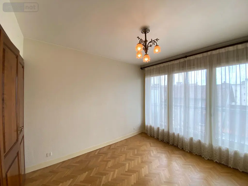 Appartement a vendre Aurillac 15000 Cantal 15 77 m2 5 pièces 116600 euros 15061-88 005