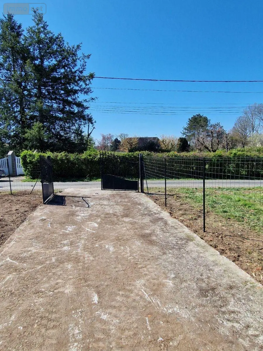 Garage et parking a vendre Le Menoux 36200 Indre 36 25 m2 1 pièce 15000 euros 037/2773 010