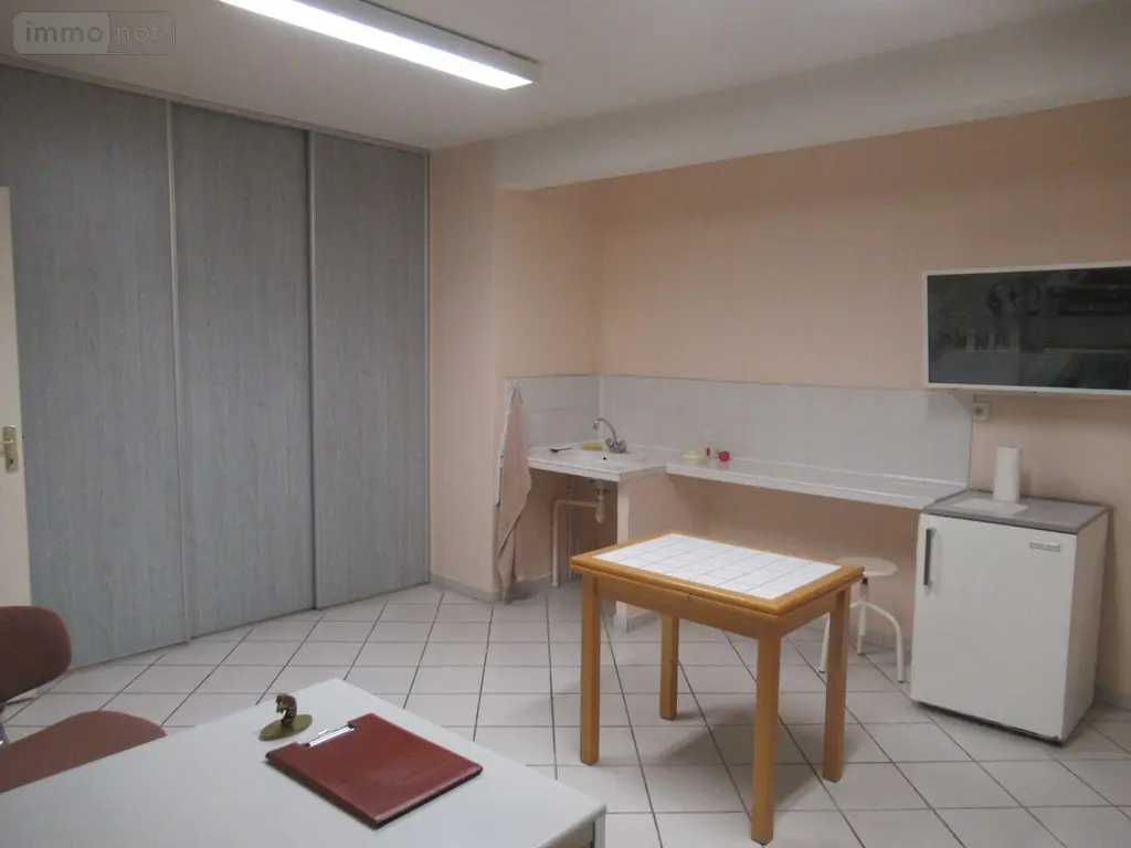 Fonds et murs commerciaux a vendre Saint-André-les-Vergers 10120 Aube 10 113 m2 4 pièces 210000 euros 10377/953 003
