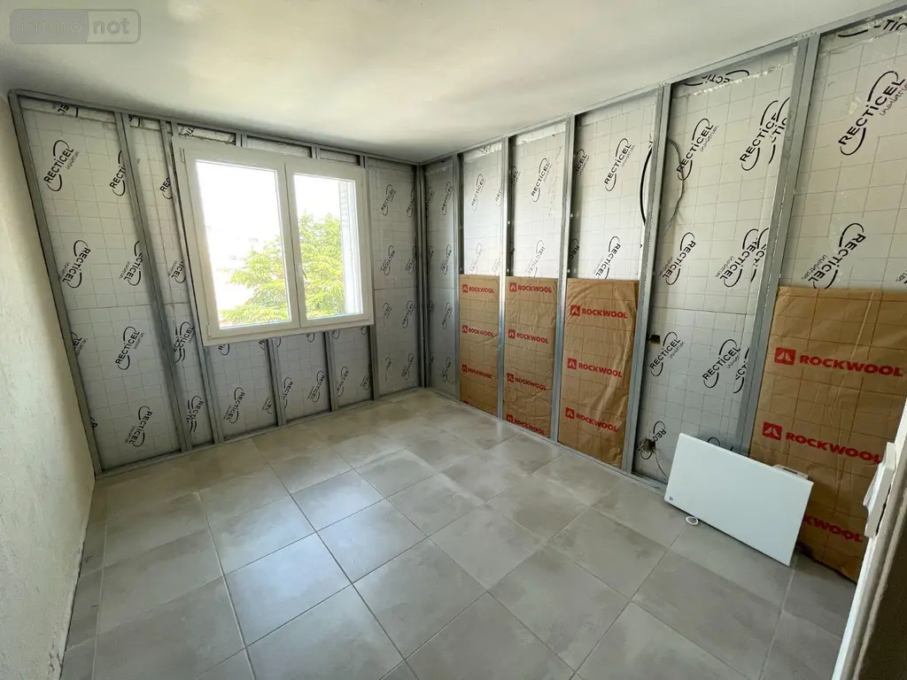 Appartement a vendre Manosque 04100 Alpes-de-Haute-Provence 04 79 m2 4 pièces 137800 euros 025/1951 009