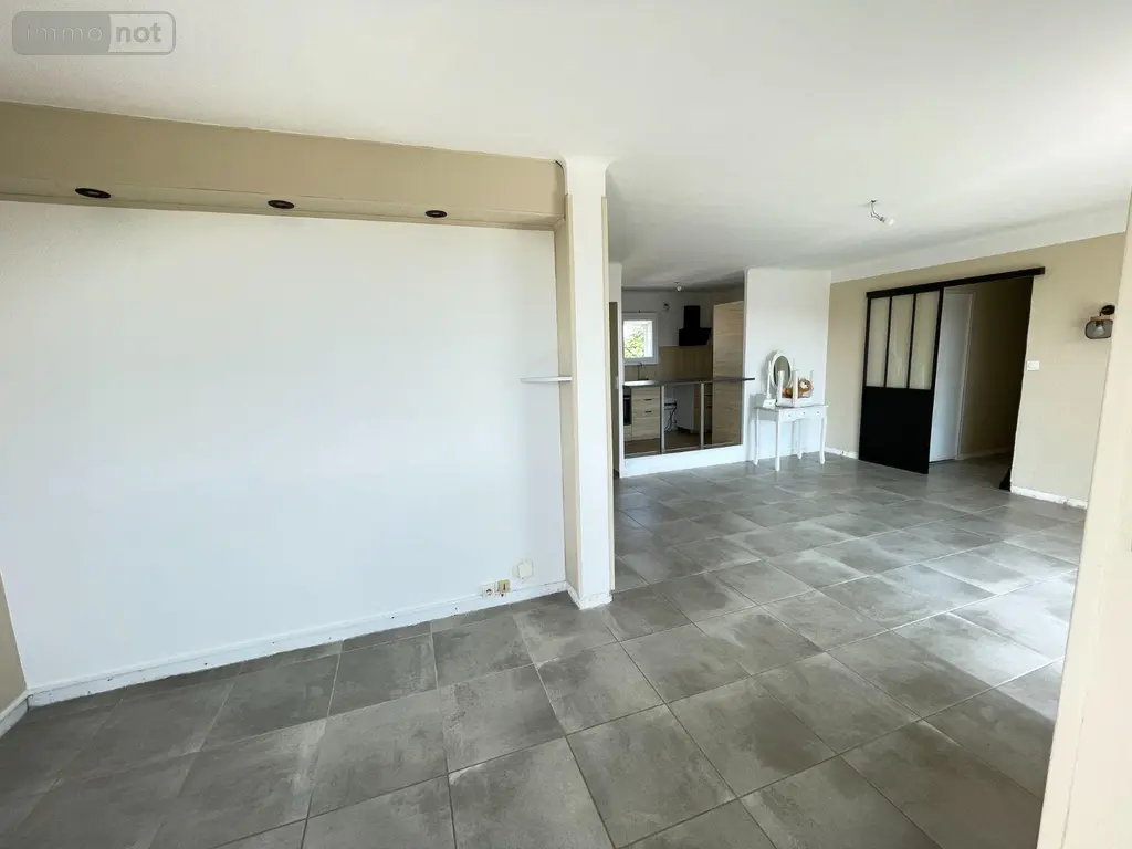 Appartement a vendre Manosque 04100 Alpes-de-Haute-Provence 04 79 m2 4 pièces 137800 euros 025/1951 004