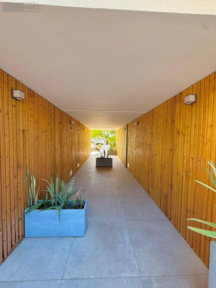 Appartement a vendre Saint-Denis 97400 La Réunion 974 87 m2 5 pièces 196100 euros 97424/308 015