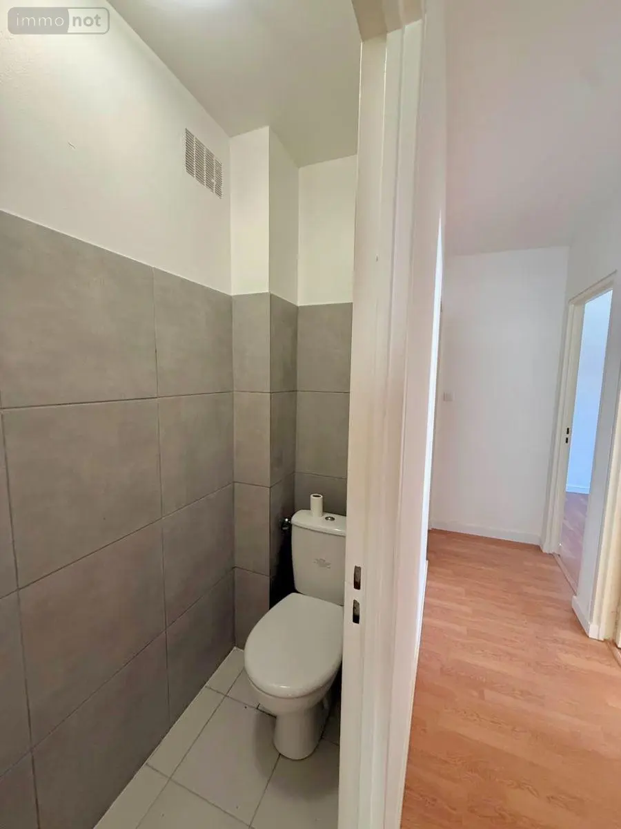 Appartement a vendre Saint-Denis 97400 La Réunion 974 87 m2 5 pièces 196100 euros 97424/308 017
