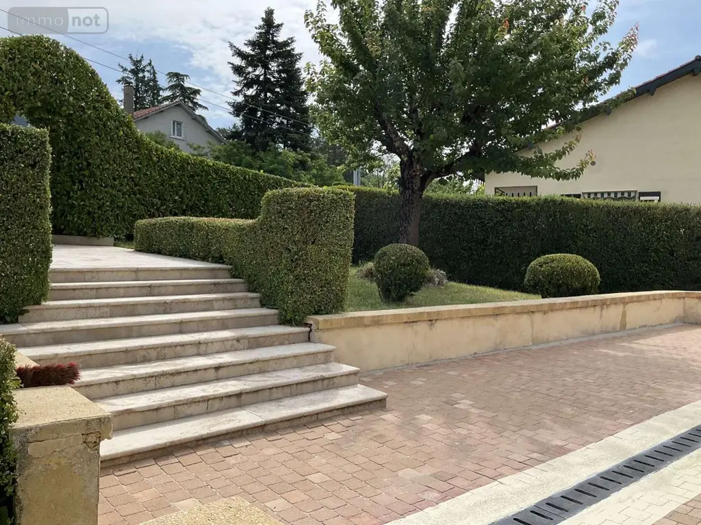 Maison a vendre Gourdon 46300 Lot 46 180 m2 6 pièces 260500 euros 46041/464 004