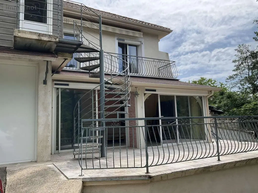 Maison a vendre Gourdon 46300 Lot 46 180 m2 6 pièces 260500 euros 46041/464 006