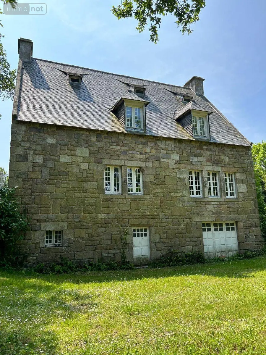 Propriete a vendre Locronan 29180 Finistère 29 163 m2 8 pièces 377280 euros 3303-30 016